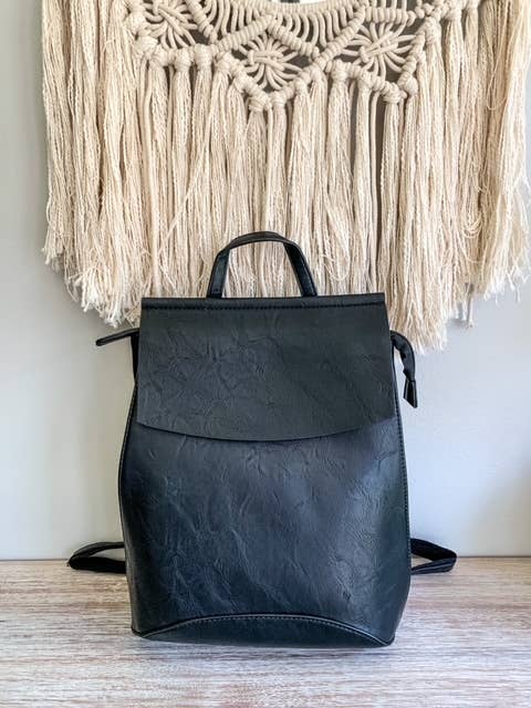 MiMi Wholesale - Wholesale Backpack - Women's - UNV0069 Flap Over Convertible Backpack14