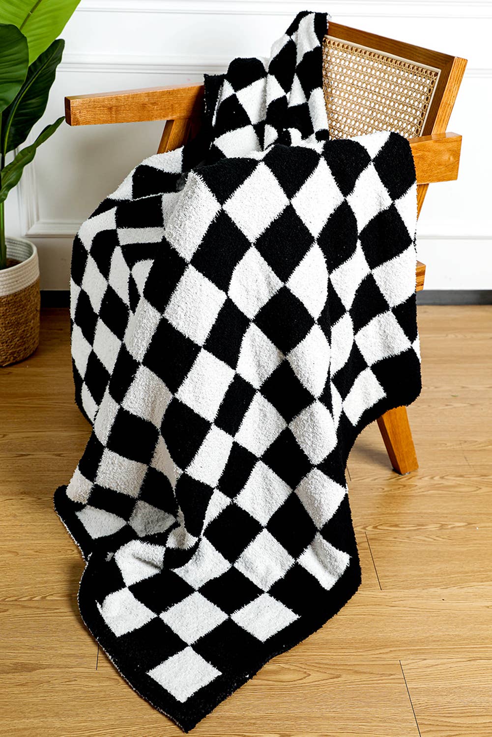 1 the Woman - Wholesale Throw Blanket - Plush Checkered Print Sofa Blanket 50*60inch3