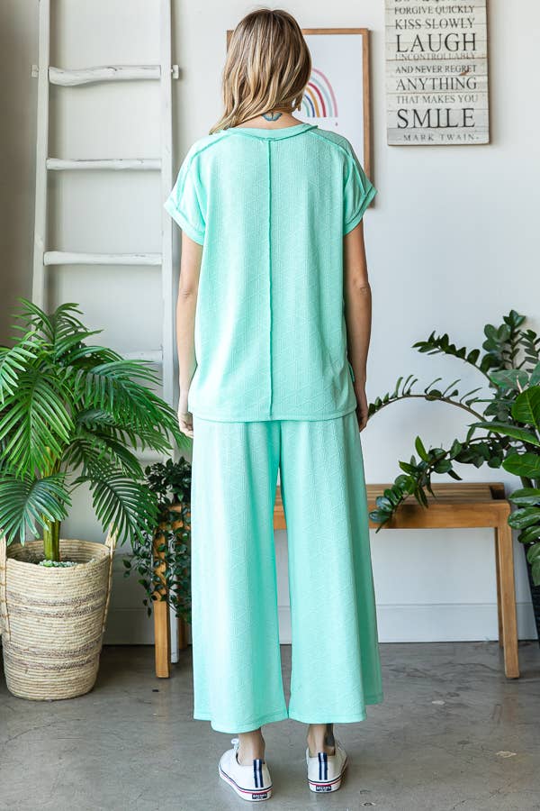 7th Ray - Wholesale Loungeset - Dames - Stevige Getextureerde Korte Mouw Wijde Pijpen Broek Lounge Set TP55047