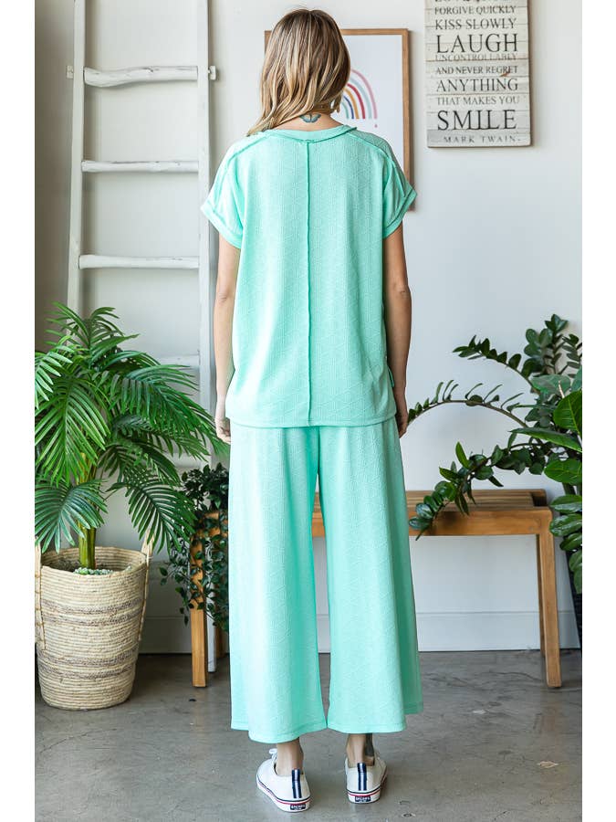 7th Ray - Wholesale Loungeset - Dames - Stevige Getextureerde Korte Mouw Wijde Pijpen Broek Lounge Set TP55047