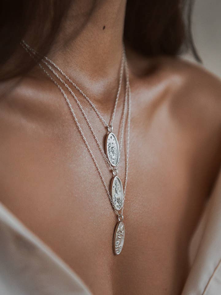Leo | Silver Zodiac Necklace for wholesale by wellDunn jewelry