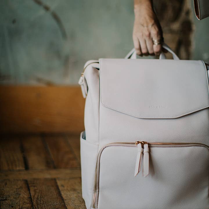 Rori & Rose - Wholesale Diaper Bag - Baby - Aurora Mom Bag with Wet Dry Bag and Hooks12