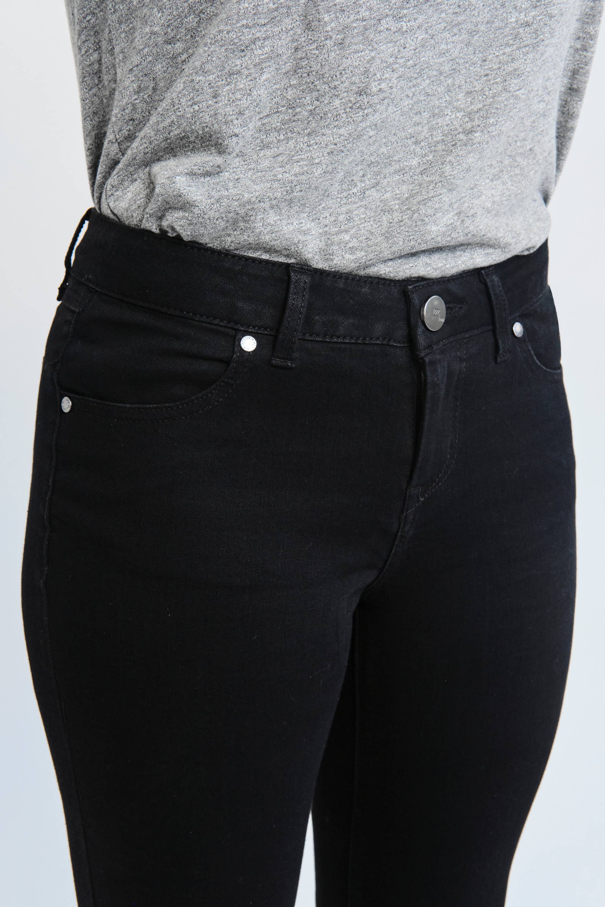 1822 Denim - Wholesale Jeans - Women's - Tall 34'' Mid-Rise Vintage Flare Jean in Black7