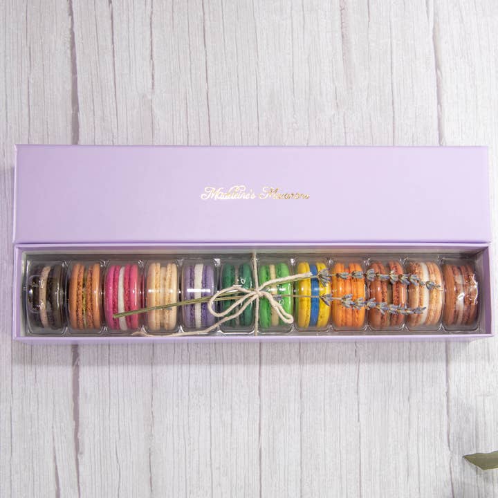 Variado Clássico de 12 Macarons por atacado de Madeleine's Macarons