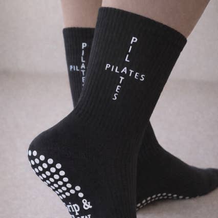 Pilates-Kreuzworträtsel-Griffsocken für den Großhandel von Grip & Flow