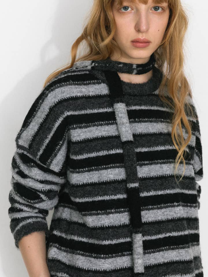 CUBIC - Wholesale Knit Sweater - Women's - Retro Striped Pullover Sweater with Scarf14