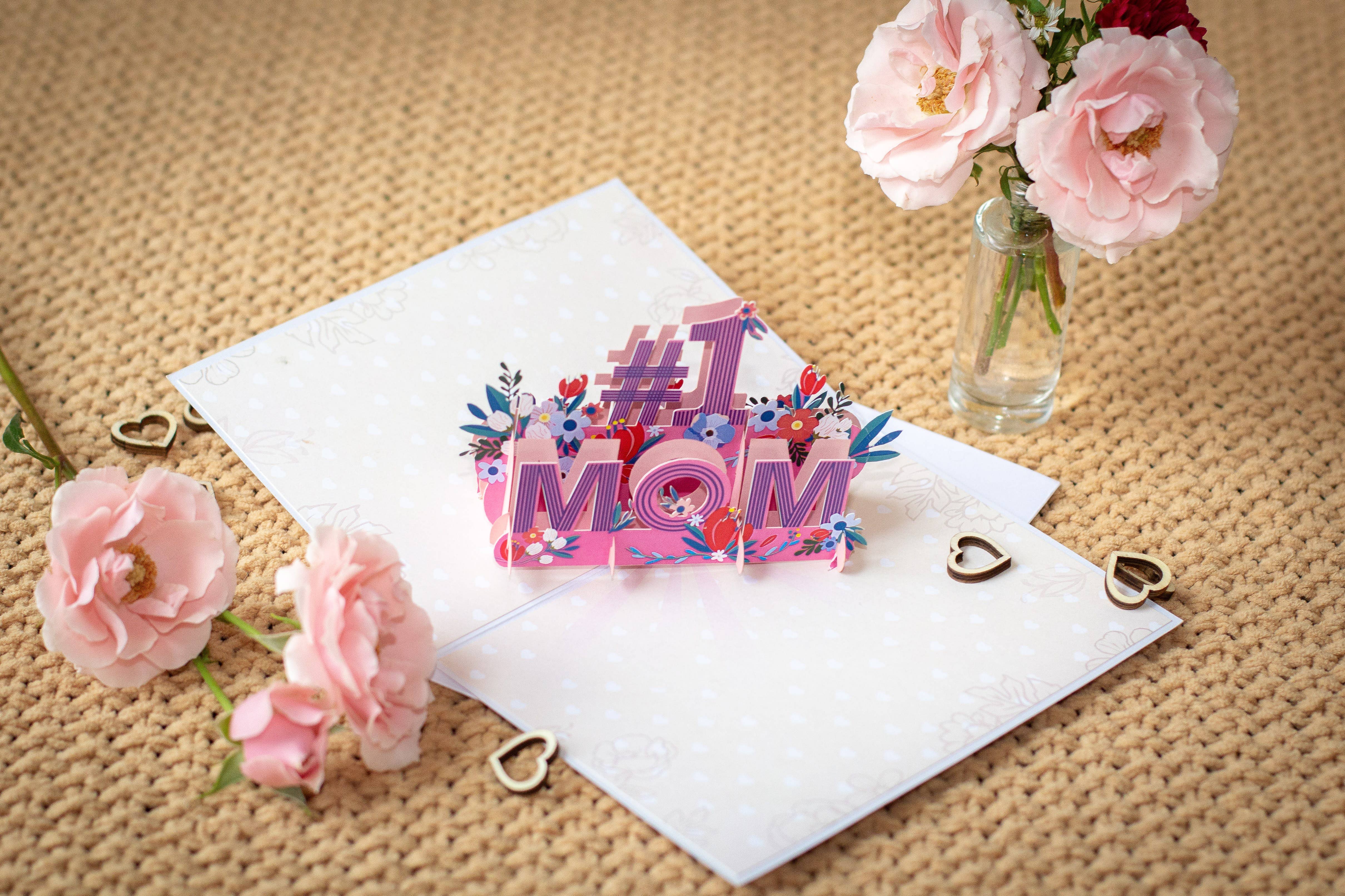 Cardstalked – Engroshandel Morsdagskort – #1 Mom Pop-up-kort - Unik & Tankevækkende gave til mor3