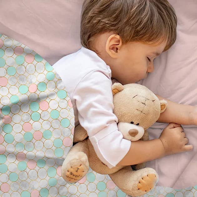 Set of Two Sheets and Pillowcase - Pink Balloons for wholesale by LITTLELUXURIES FOR KIDS