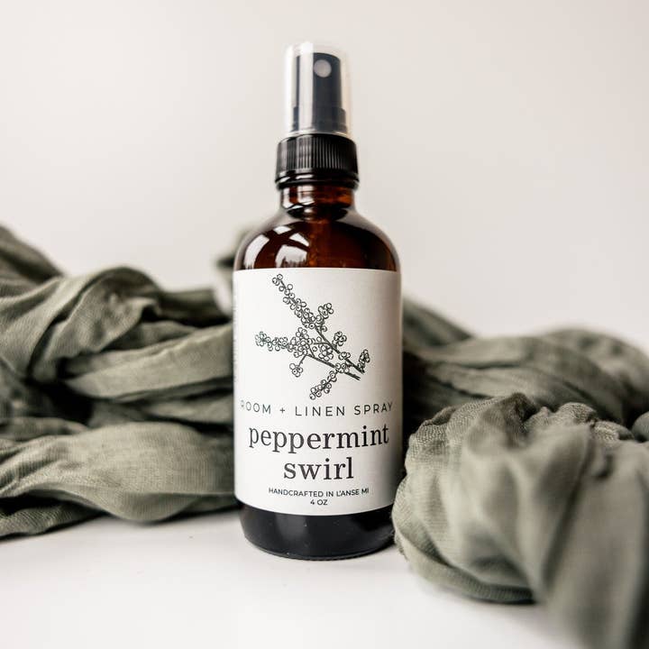 Dogkind Candle Co – Spray de quarto e roupa por atacado – Quarto de Férias + Sprays de Linho1