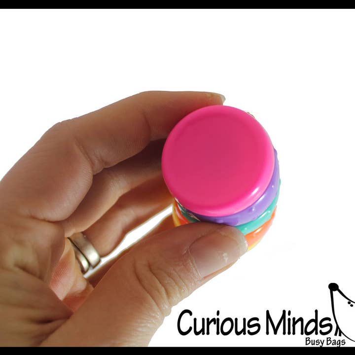Curious Minds Toys - Wholesale Fidgetspeelgoed - Kinderen - 1 Spinnende Regenboog Schijventoren Roterende Ringen Fidget Speelgoed - Zo4