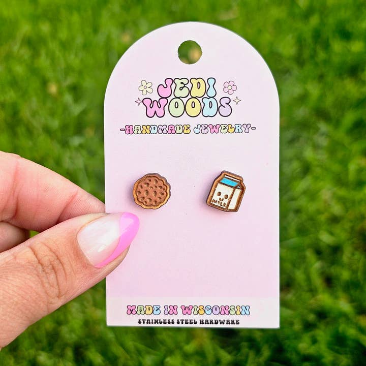 Novelty Ohrstecker von Milk and Cookie, handbemalt für den Großhandel von Jedi Woods LLC