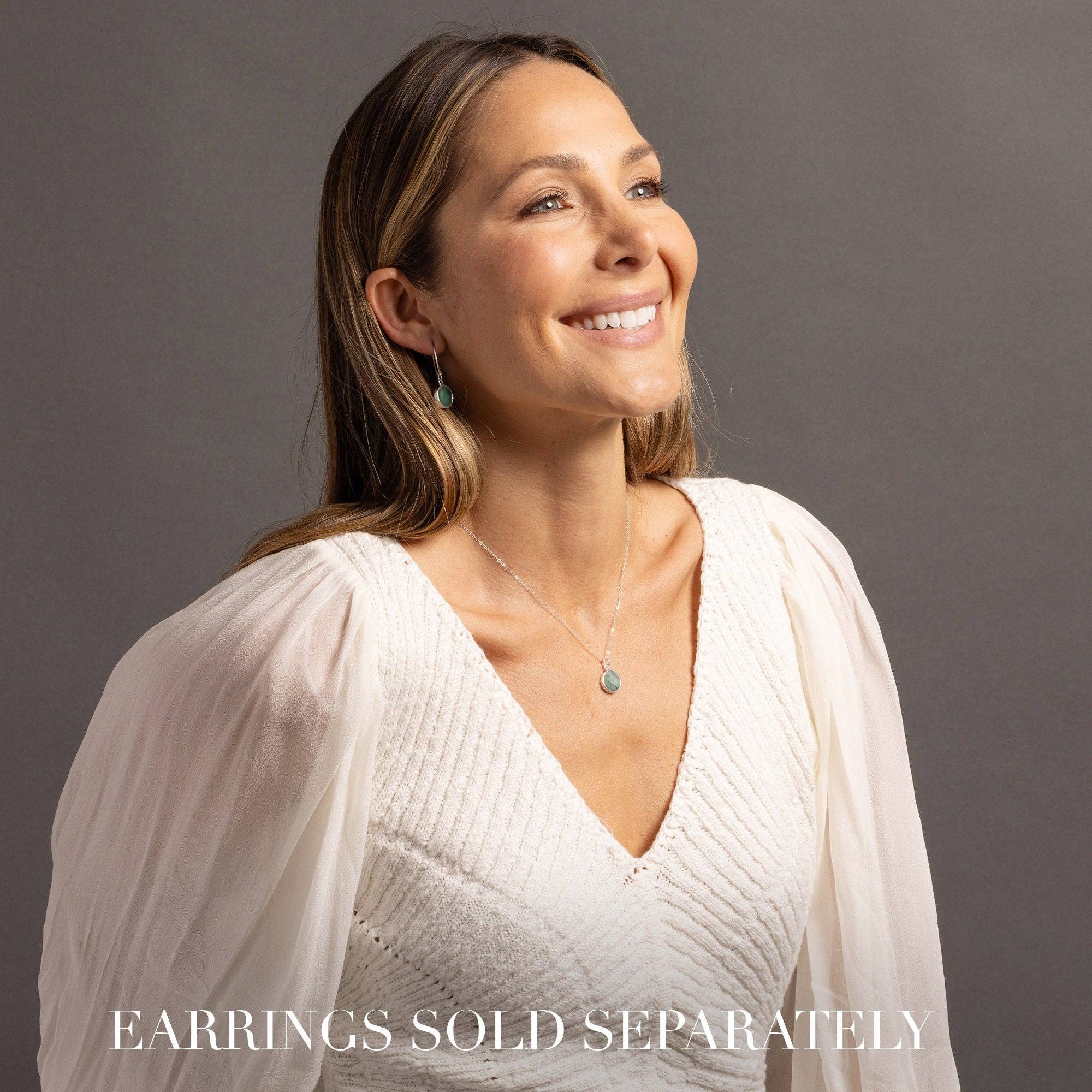 Soul & Little Rose - Wholesale Pendant/Charm Necklace - Raw Emerald 925 Sterling Silver Round Disc Pendant on Cable Chain2