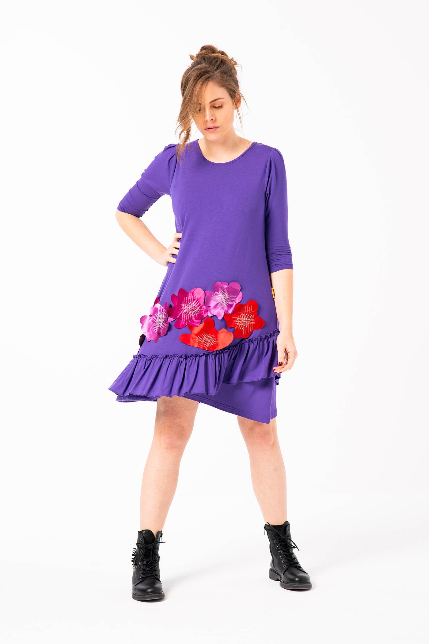 Mamatayoe – Großhandel Kleid – Damen – Lilafarbenes Kleid mit einem Flug. Harmony-Kleid