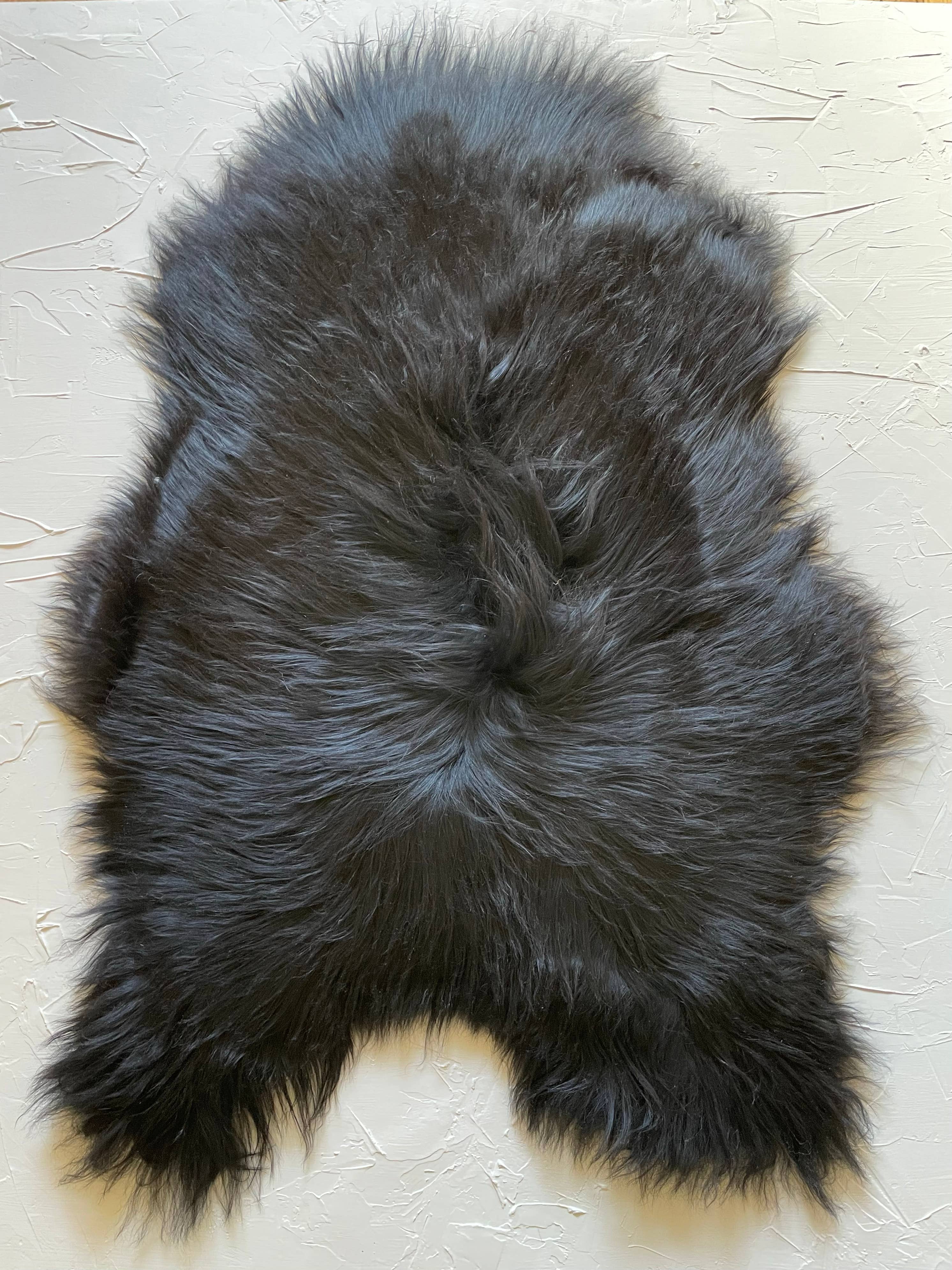 HoogaHooga - Wholesale Area Rug - Finn Icelandic Sheepskin3