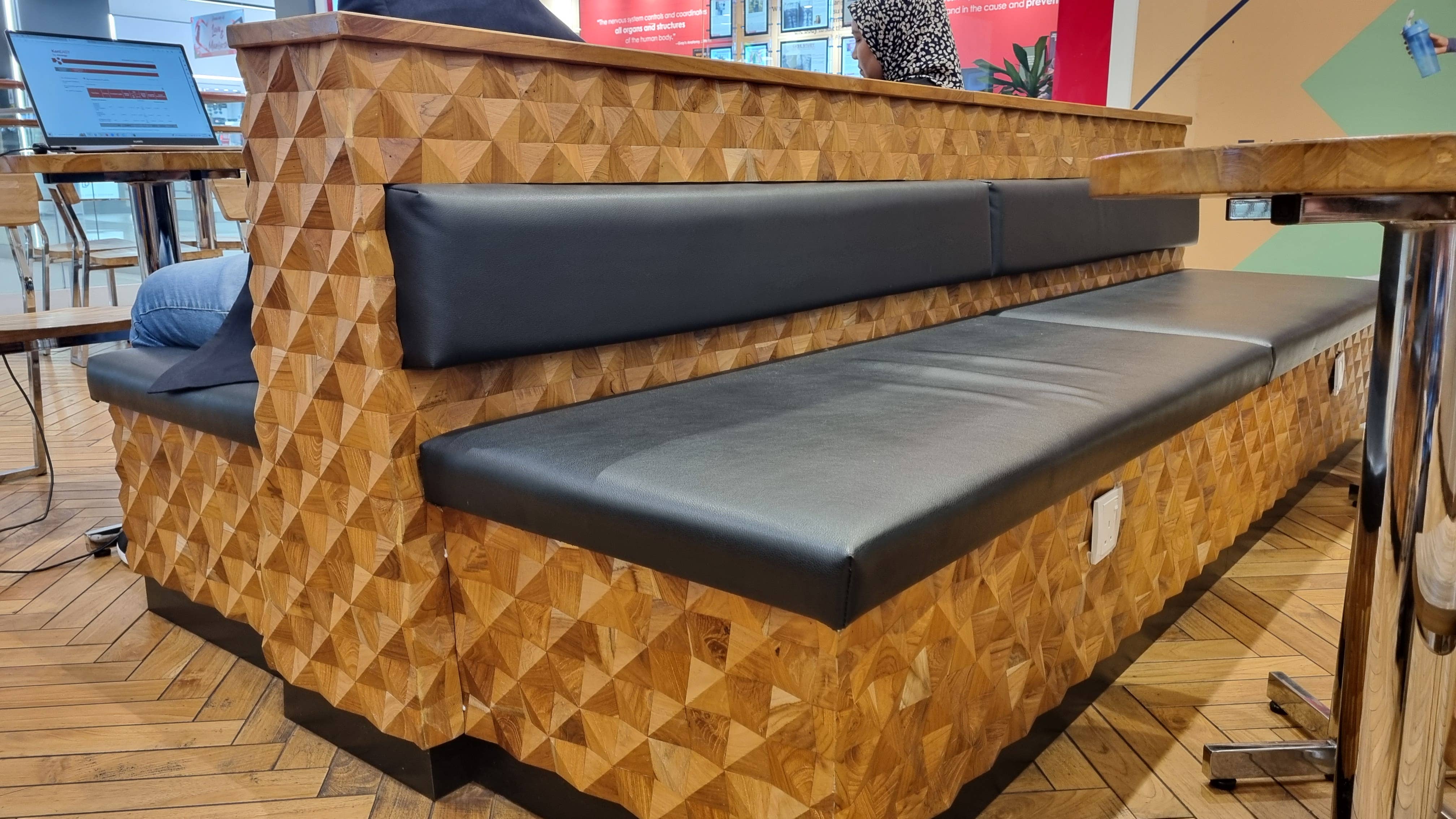 Java Creations - Vendita all'ingrosso Pannelli decorativi - Pannelli da Parete a Piramide in Teak (4 pannelli, 1,44 mq per scatola)8