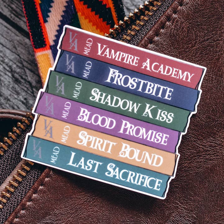 Pila de libros de la serie Vampire Academy para venta al por mayor de Nerdy Beavers Den