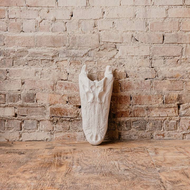 House Parts, Inc. - Wholesale Decorative Figurine - Alligator Skull