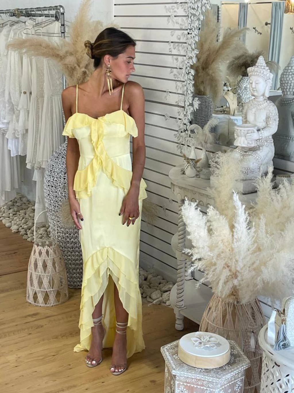 Genavieve The Label – wholesale Klänning - Dam – Klänning i livfullt gult av siden och chiffon