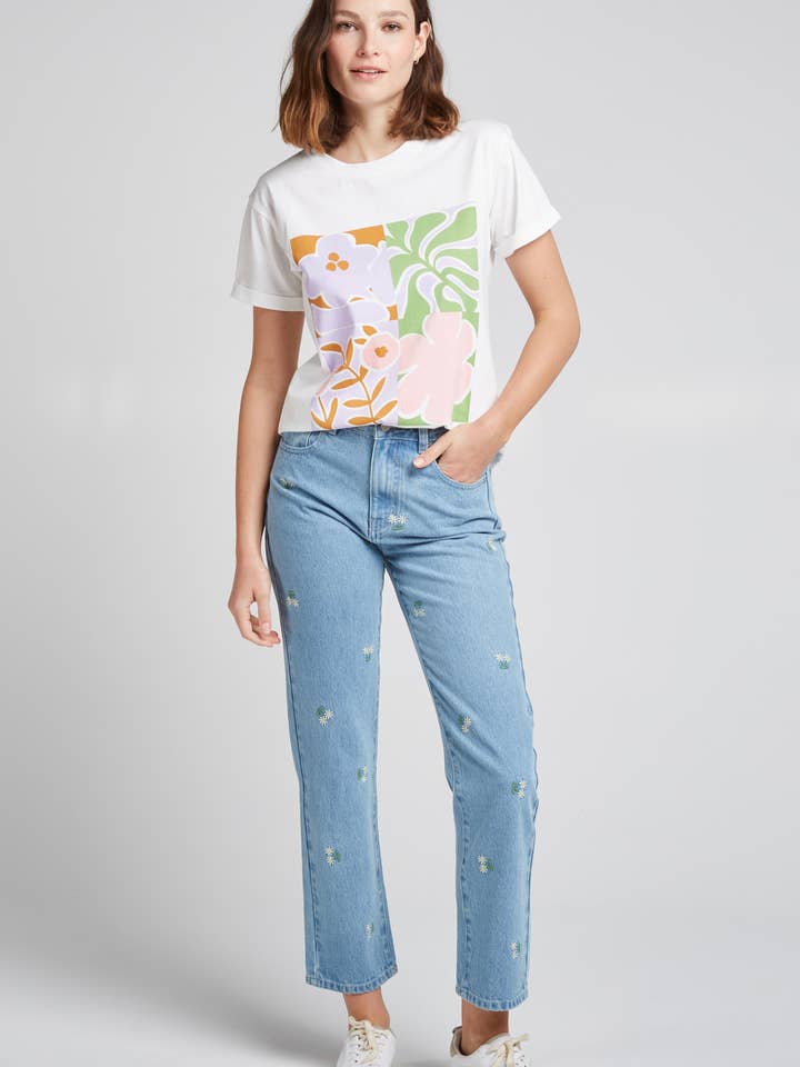 BRUISE RINGO - Embroidered jeans for wholesale on Faire