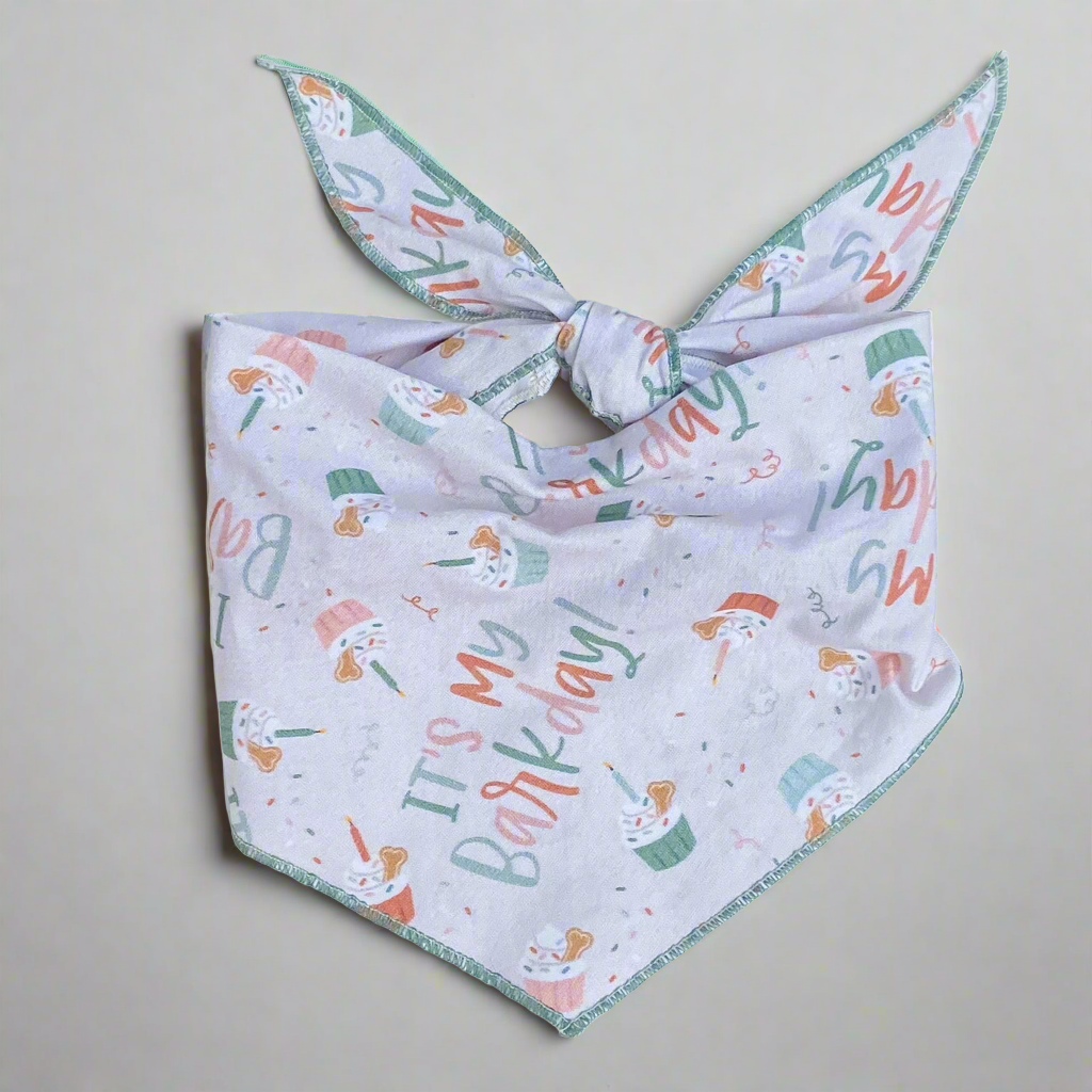 doggish – wholesale Pet bandana – Dog – It’s my Barkday! Tan pupcakes birthday bandana pet accessory1