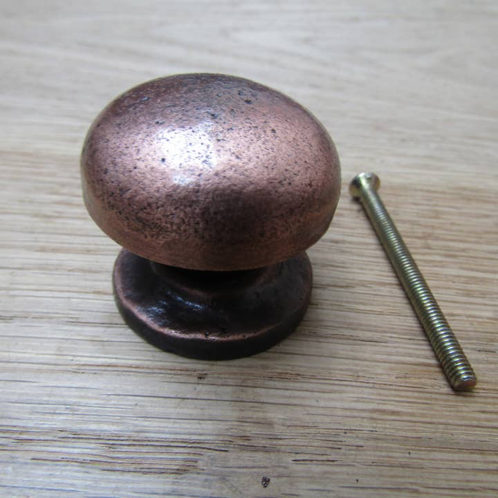 Burlington paddestoel kastknop antiek koper voor wholesale door IronmongeryWorld