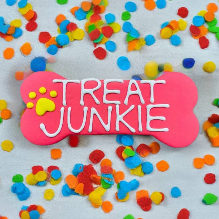 Biscuit pour chien de 6 po | Treat Junkie | Friandises pour chiens pour la vente par fetch! Dog Treats