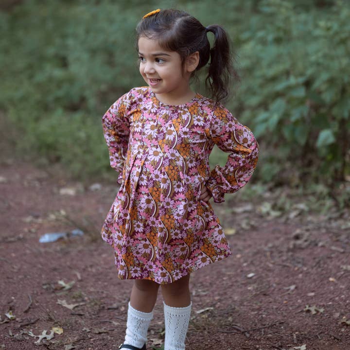 Robe florale à manches longues pour fille à manches longues en style bohème muted pour l'hiver pour la vente par Strawberry Jam Kids