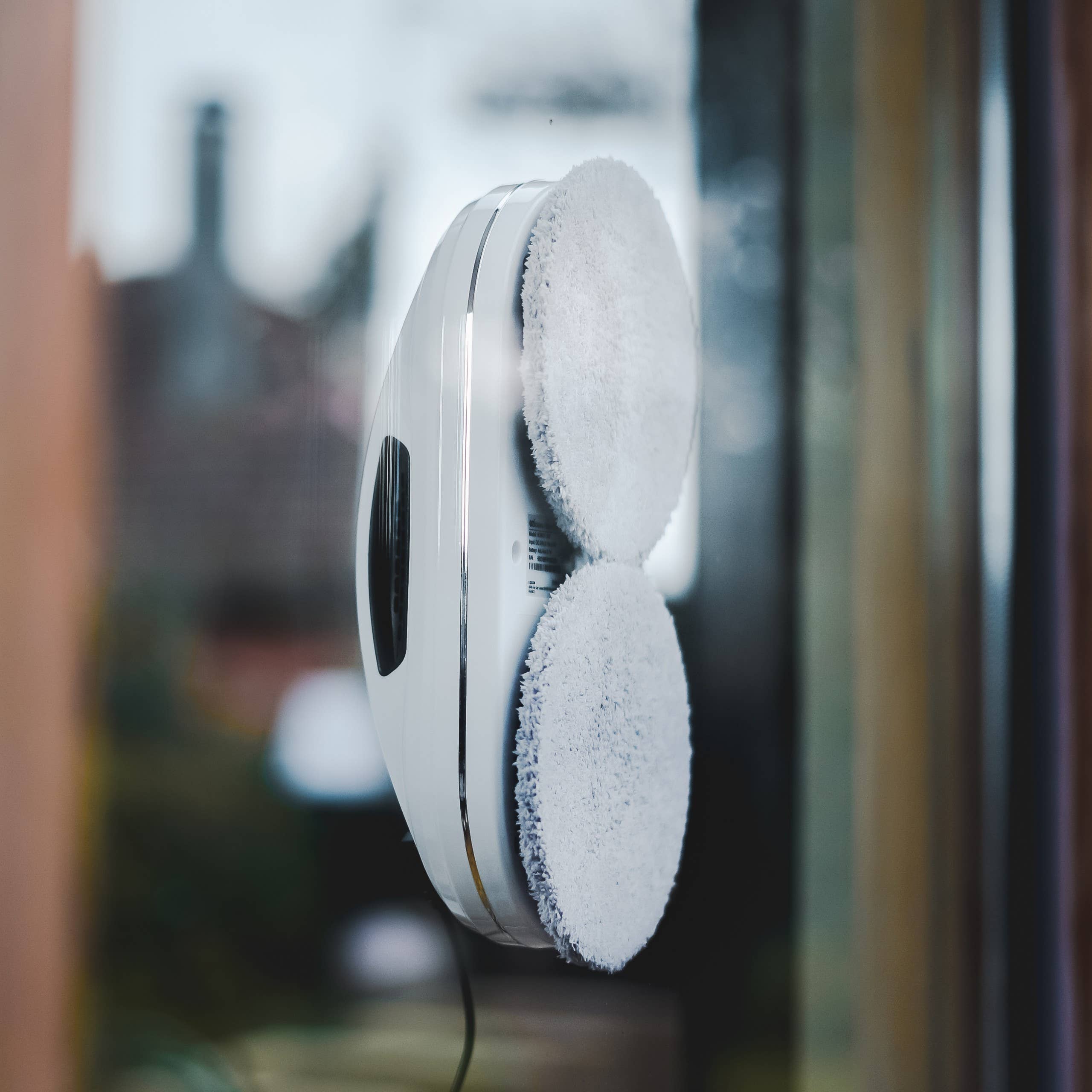 Eziclean - Vente Appareil technologique portable - Robot lave-vitres EZIclean® Hobot 3684