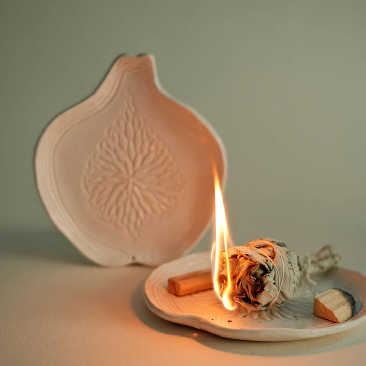 Handmade Ceramic Incense Holder for wholesale by cure.