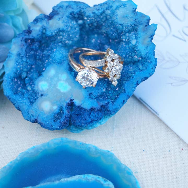 The Crushed Crystal - Wholesale Jewelry Dish - Natural Geode ring dish , Teal Geode display
