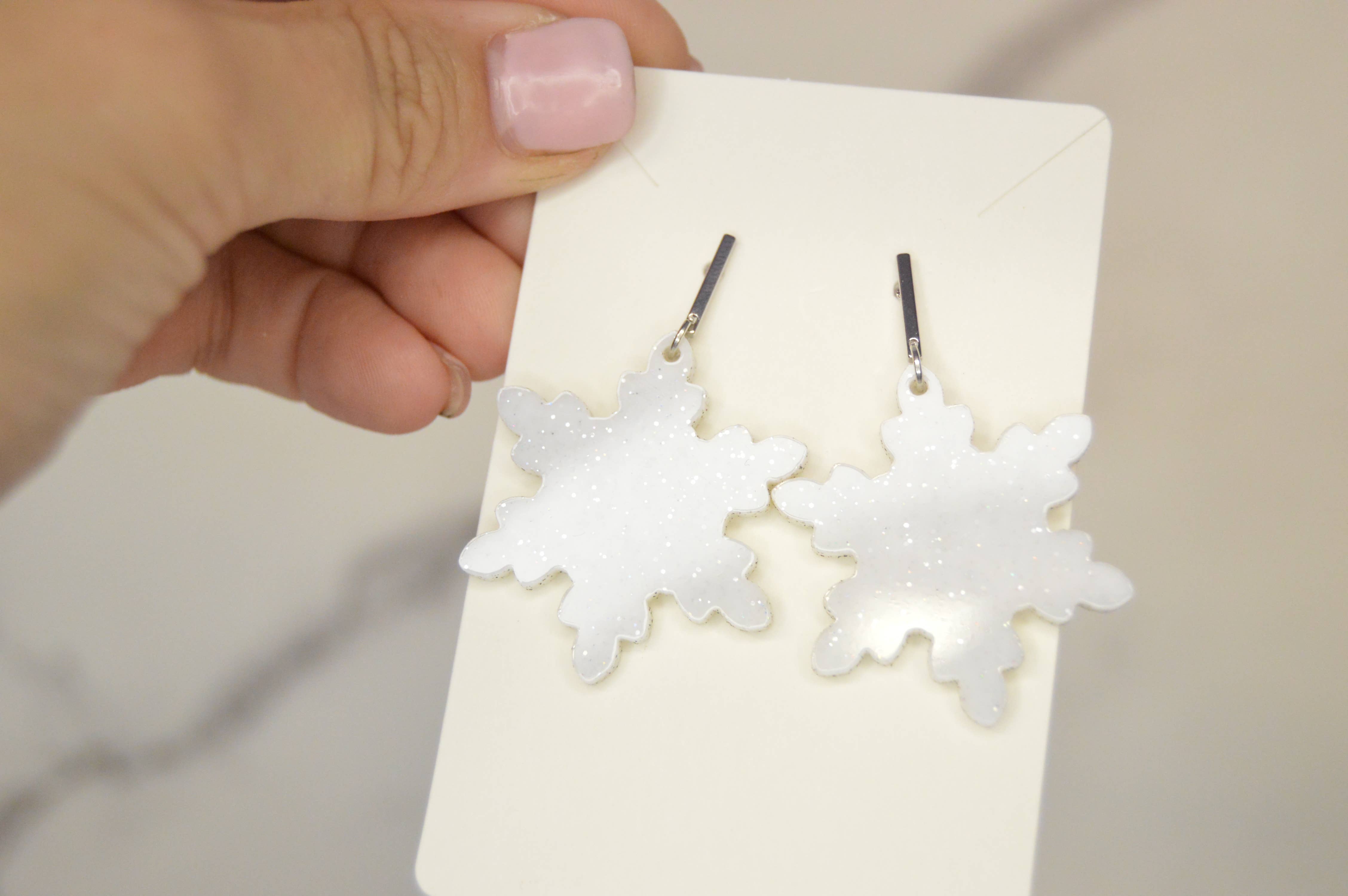 The Adorned Fox – wholesale Dangle earrings – Snowflake Glitter Earrings, Winter Acrylic Earrings6
