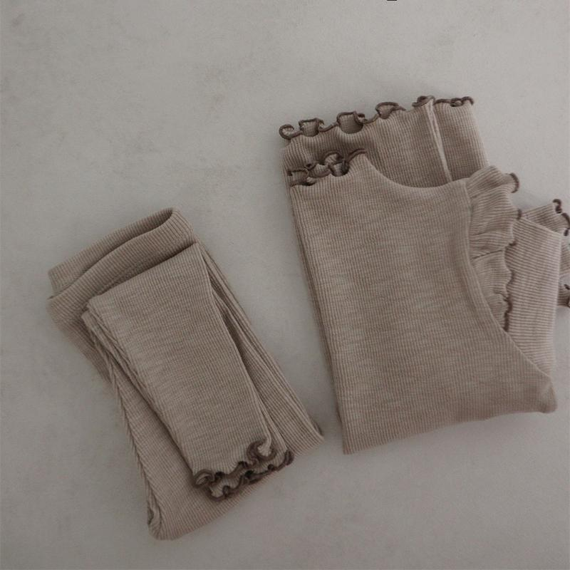 Annie & Charles - Wholesale Top & Pant Set - Kids - Annie & Charles® ANNA cotton girl set with ruffles0