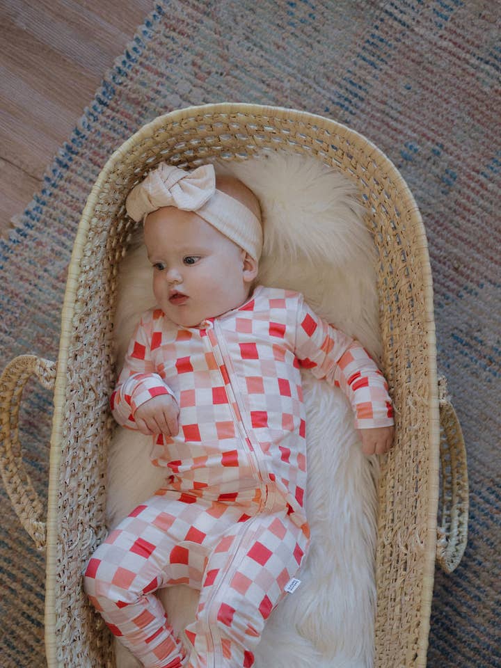 Behold Baby - Wholesale Sleepsuit - Baby - Pink Checkerboard Romper