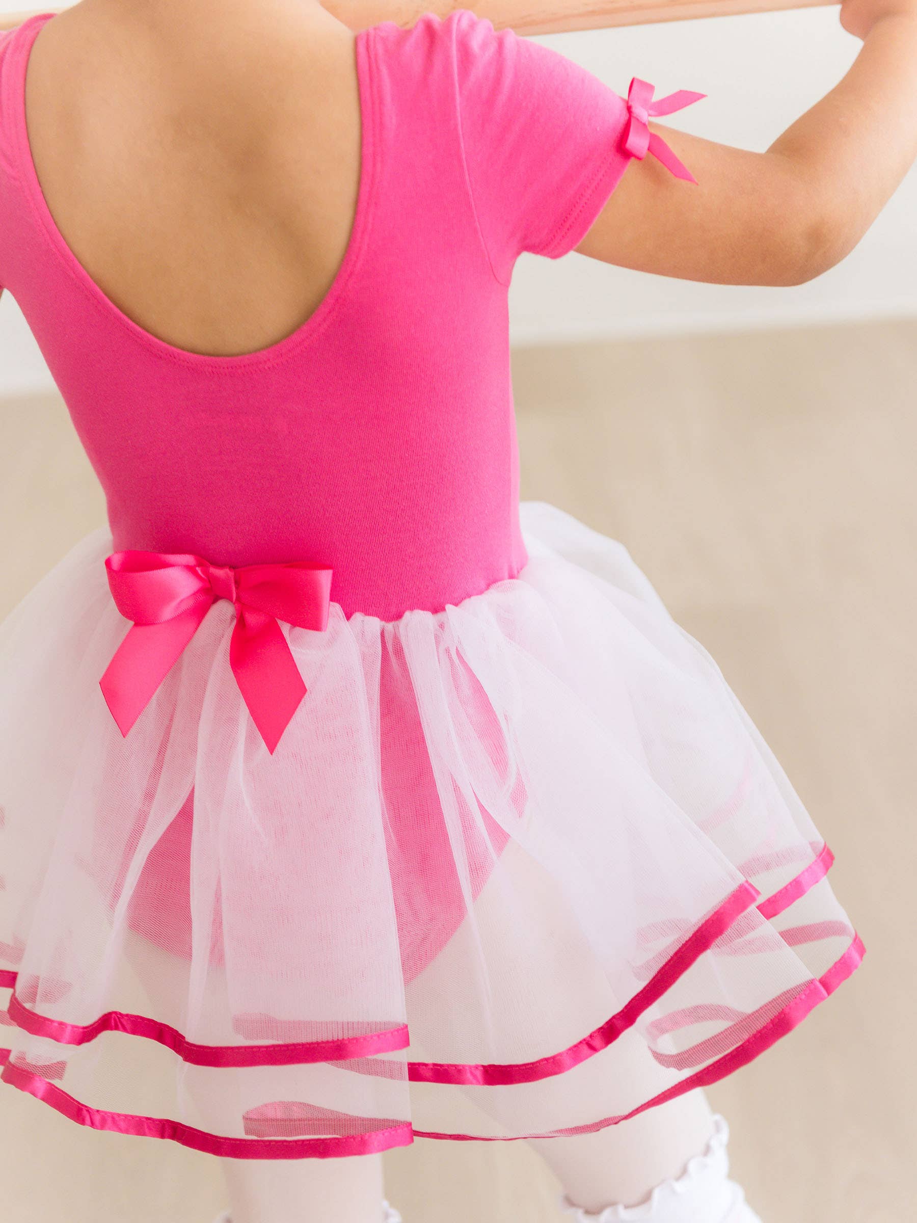 Rosa Flickor Het Rosa Signatur Tutu Balett Dansdräkt för wholesale på Faire5