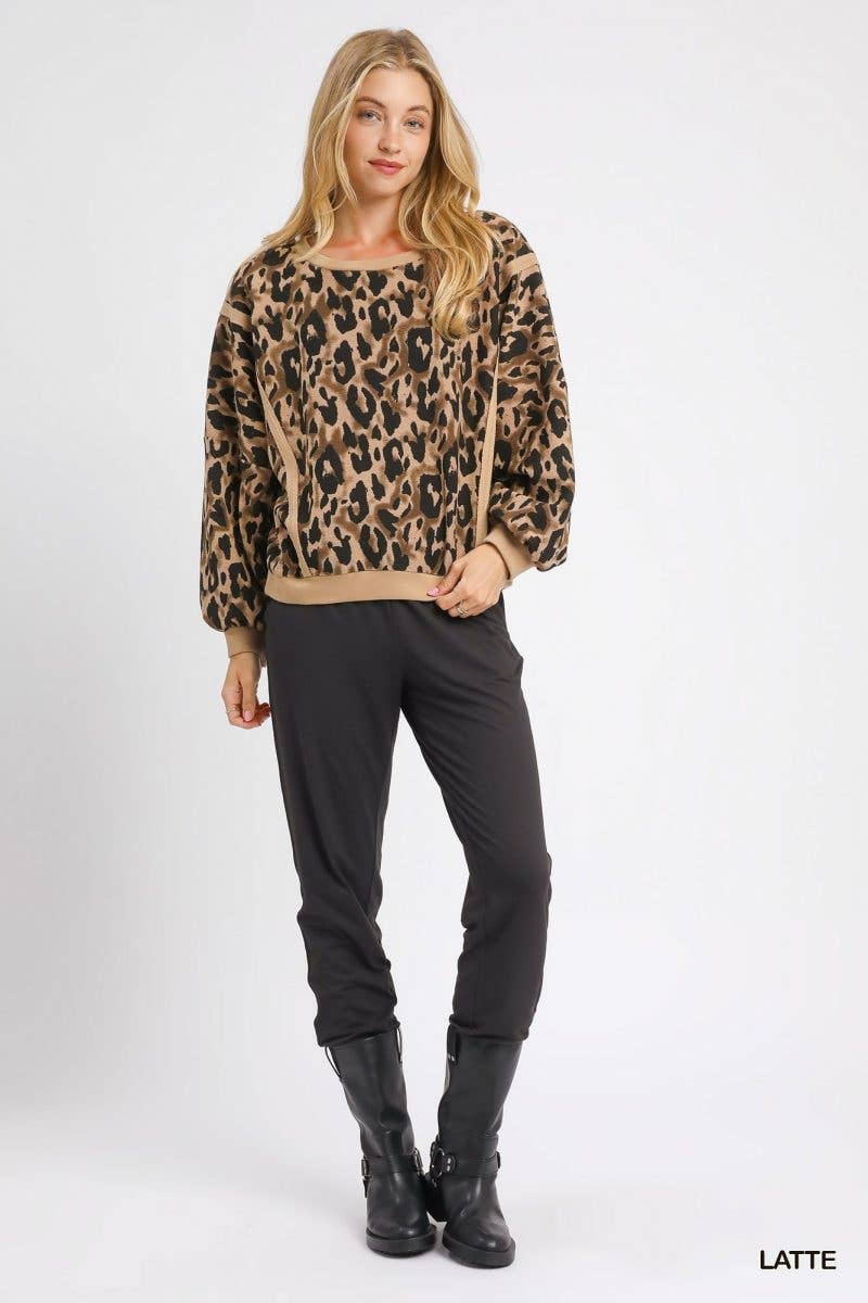 Vanilla Monkey - Wholesale Graphic Sweatshirt - Women's - Leopard Print Pullover Sweatshirt3