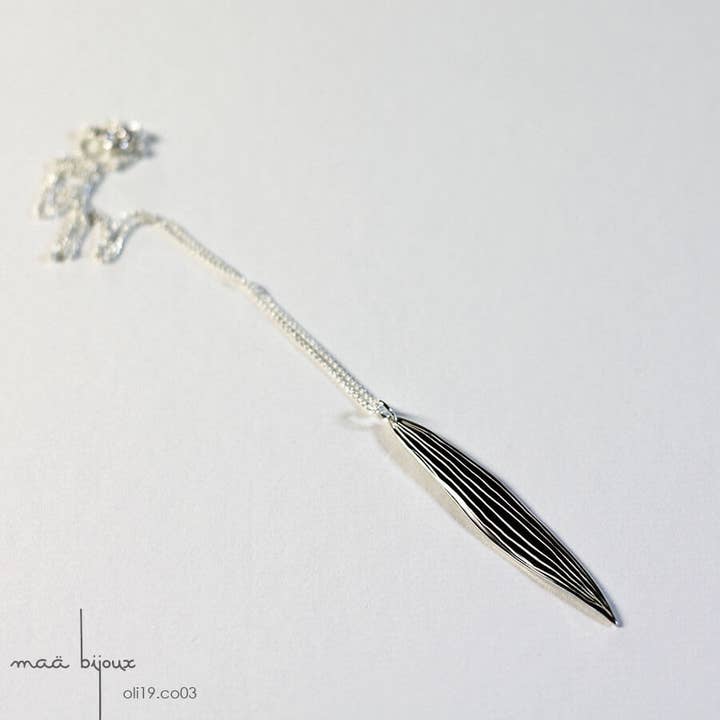 Collana con foglie di ulivo in argento 925 riciclato per la vendita all'ingrosso da parte di Maä bijoux