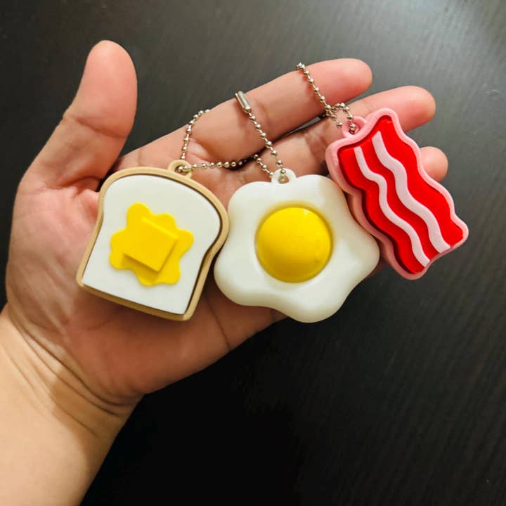 Llavero de Comida de Desayuno: Tocino, Huevo y Tostada para venta al por mayor de Roussell Prints and Demand LLC