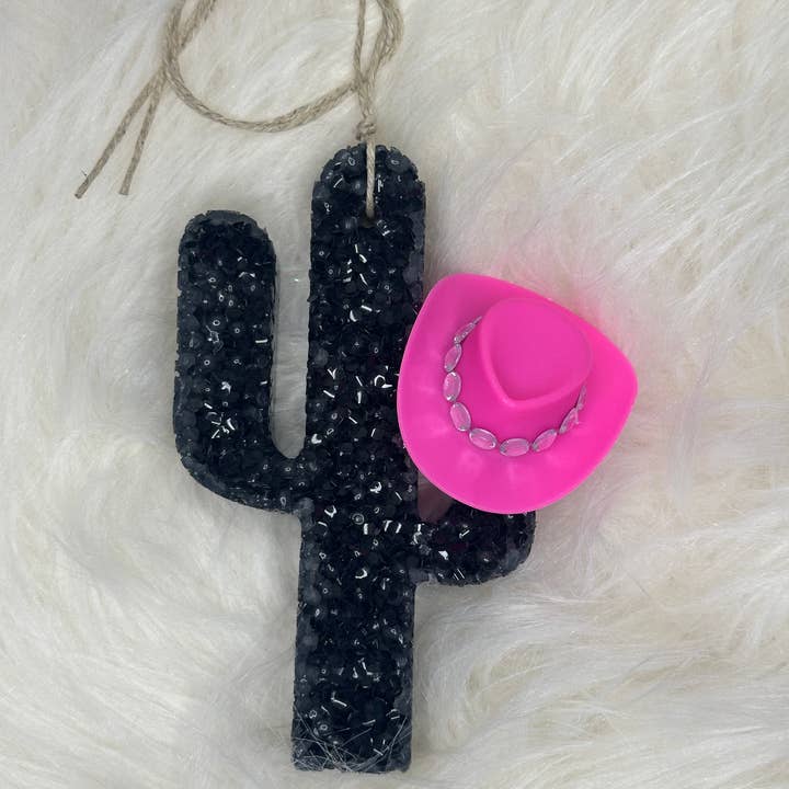 Black Hat's Off Cactus para venta al por mayor de Leafcutter Candle Co.