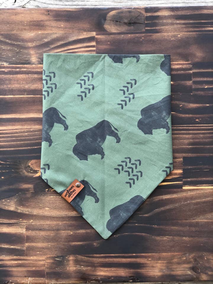 Bandana di bufalo per la vendita all'ingrosso da parte di Sunflower Stitches by Erinn