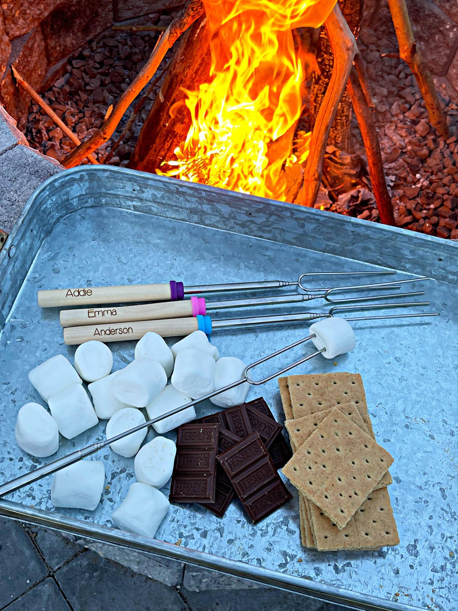 Lasting Impressions CT – wholesale Outdoor grill tools – Wholesale S'mores Campfire Roasting Sticks - Personalized3