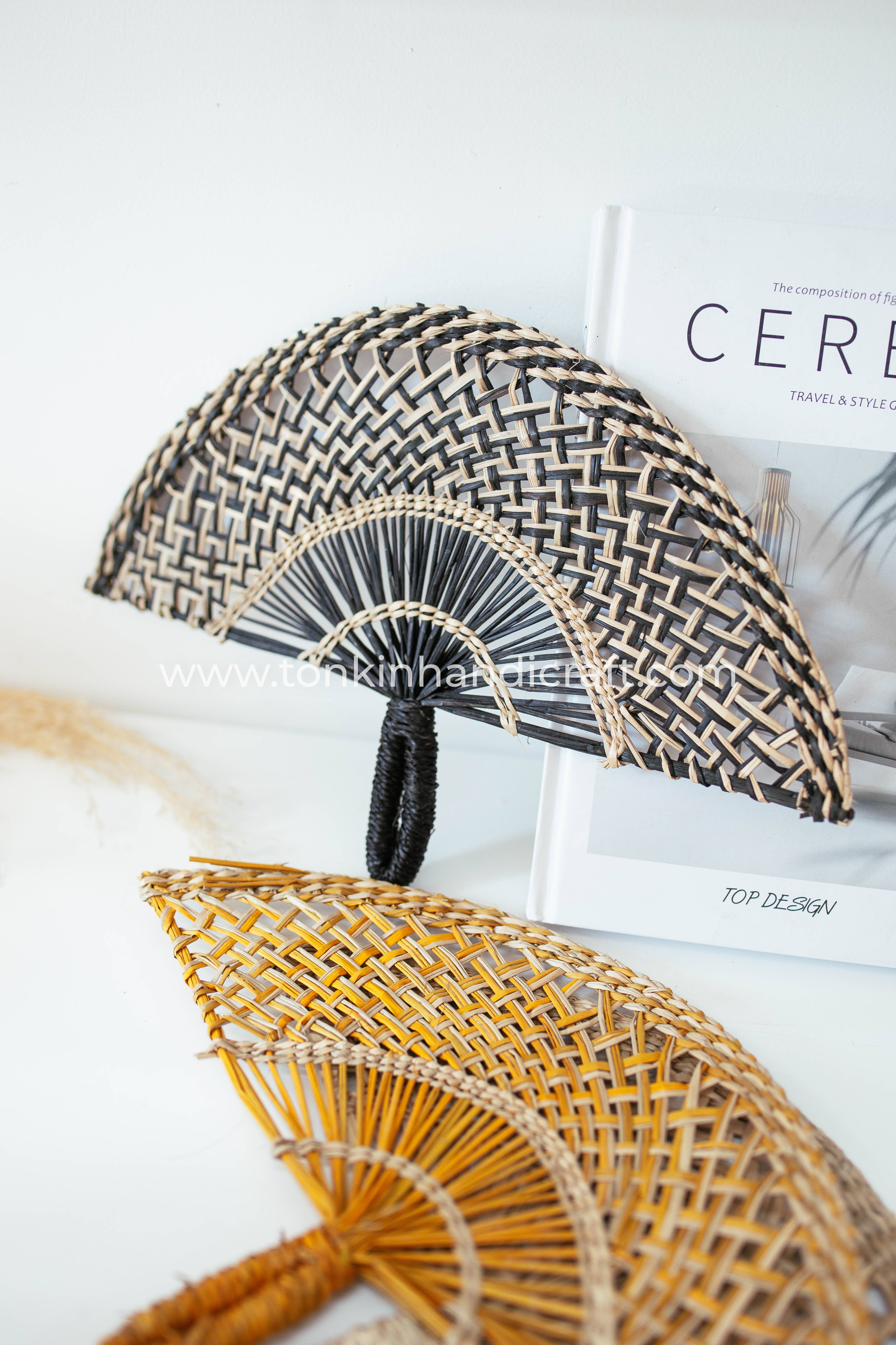 Tonkin Handicraft - Wholesale Wall Accent - Seagrass woven fans0