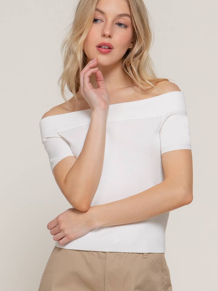 .SI-27664 Kurzarm-Stricktop mit schulterfreiem Design für den Großhandel von 42POPS