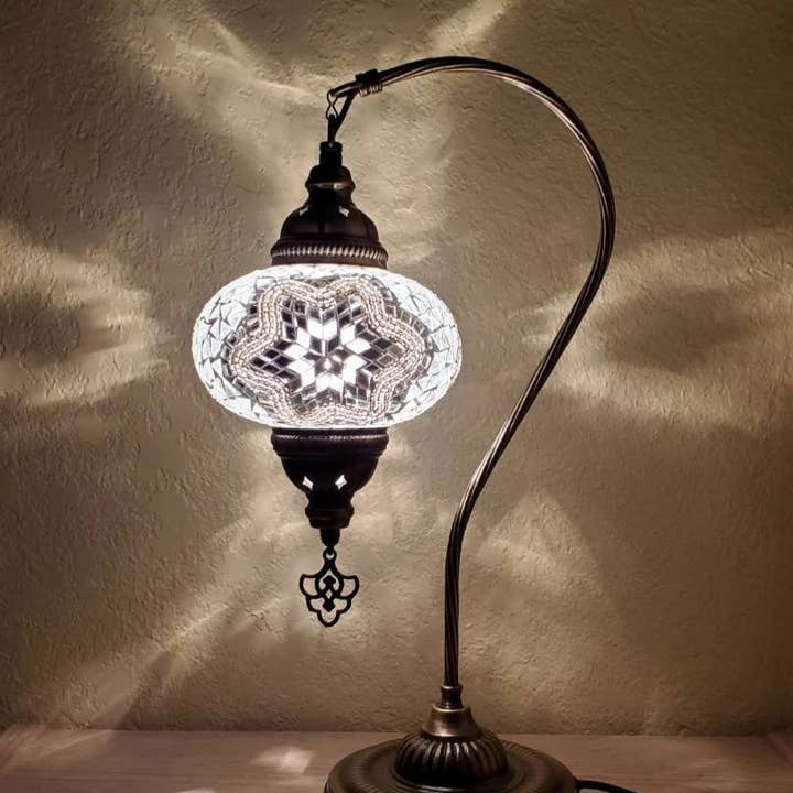 Turkish Lamp Depot – wholesale Accent-/skrivbordslampa – Turkisk svan-mosaiklampa kollektion - 12 st2