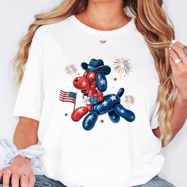 T-shirt graphique USA Ballon Caniche 4 Juillet pour la vente par Happy Mail Wholesale
