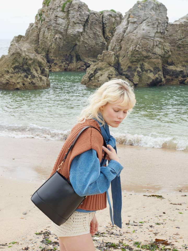 BLACK RECYCLED LEATHER BAG SMALL MARLON for wholesale by Maradji