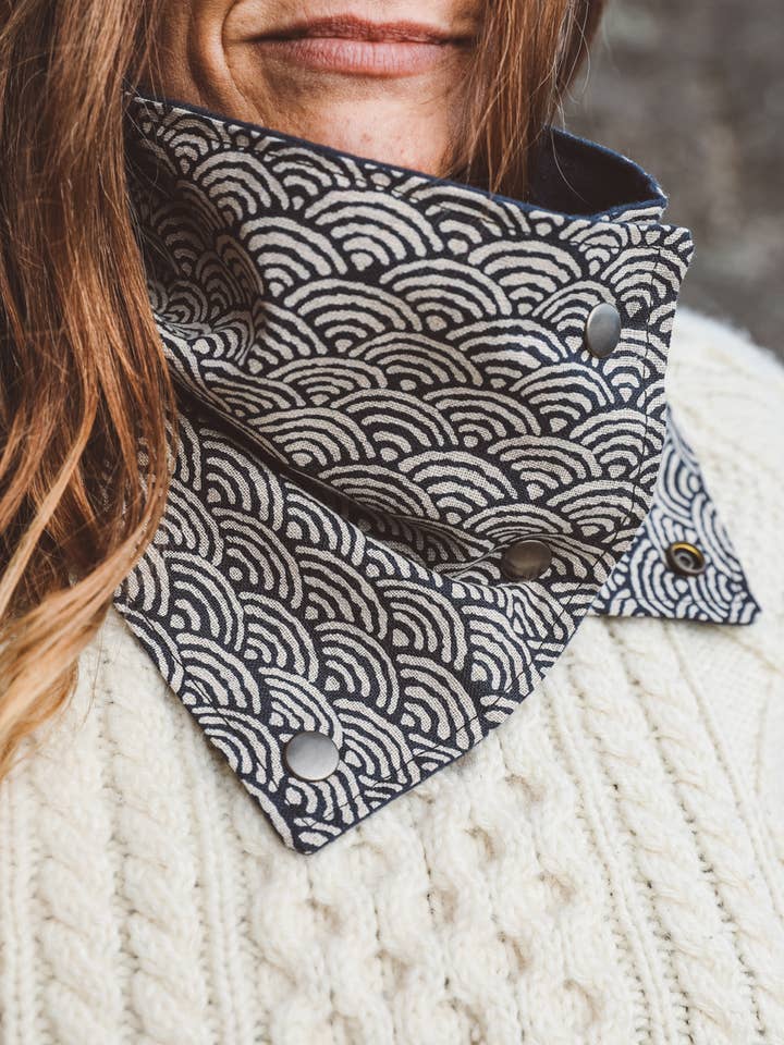 Wayfarer Kragenknopf-Schal für den Großhandel von Grace Design