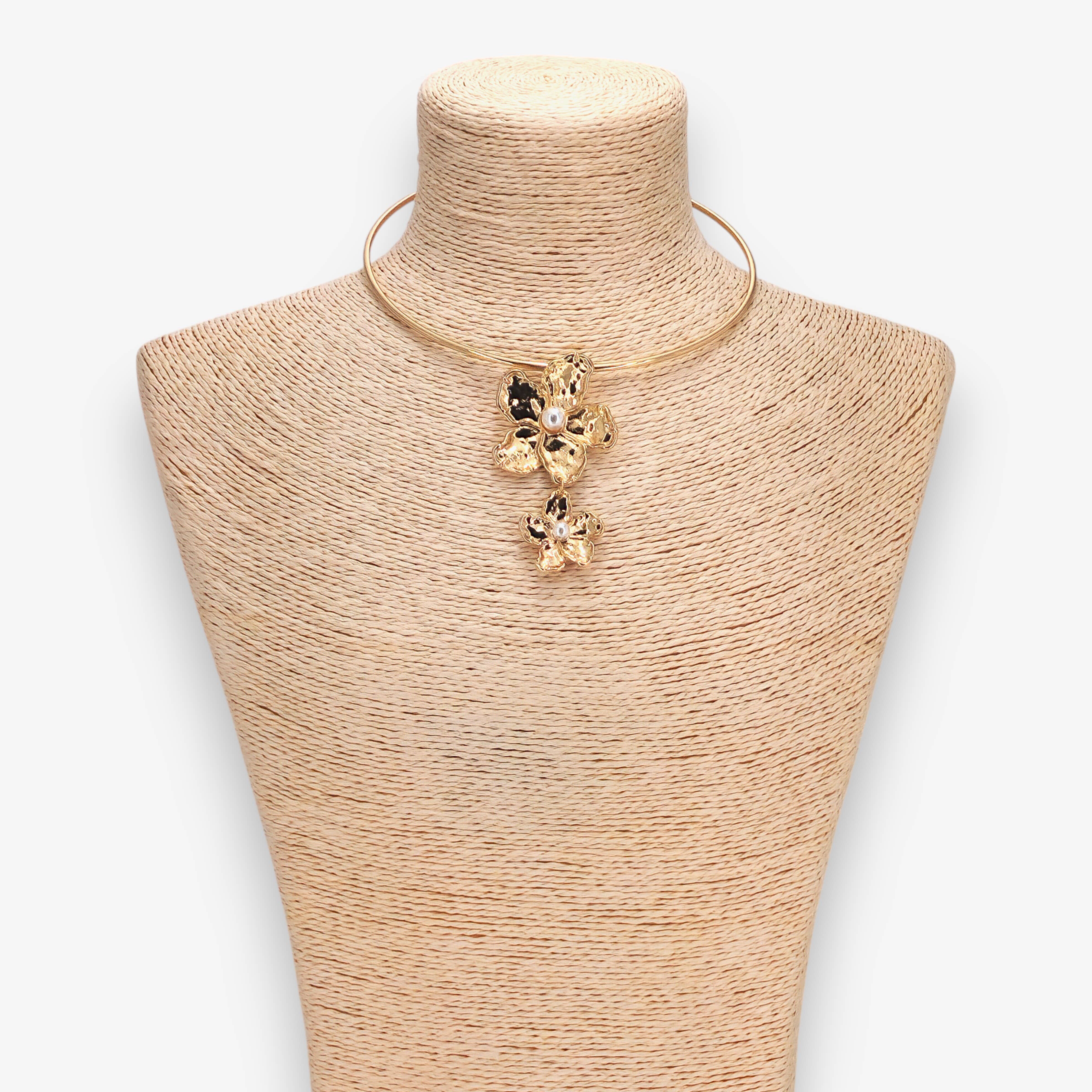 Bijoux Envie Statement Jewelry - Wholesale Choker/Collar - Golden Hibiscus Flower Collar Necklace | Statement Jewelry2