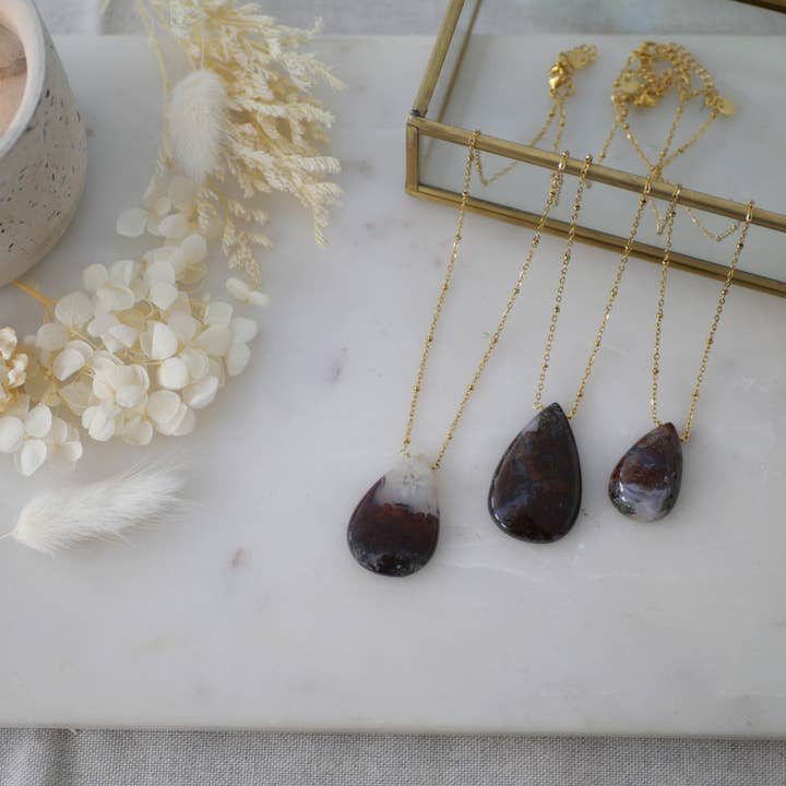 NECKLACE ELIA RED AGATE MOSS for wholesale by GINANDGER