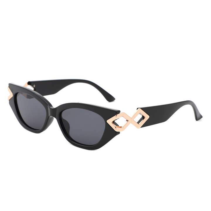 Cramilo Eyewear - Wholesale Sunglasses - Women's - Geometric Vintage Inspired Luxurious Cat Eye Sunglasses