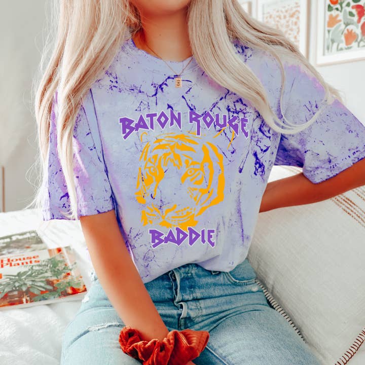 Pink House On River Road - Wholesale Screen Printed T-Shirt - Women's - Baton Rouge Baddie LSU Tigers Game Day Graphic Tee